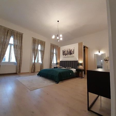 Entrez Apartment 3 - Historical Centre Kassa Kültér fotó