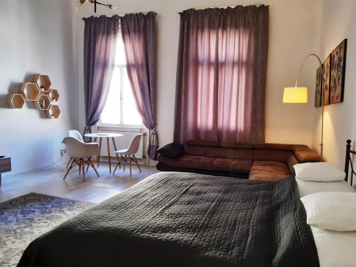 Entrez Apartment 3 - Historical Centre Kassa Kültér fotó