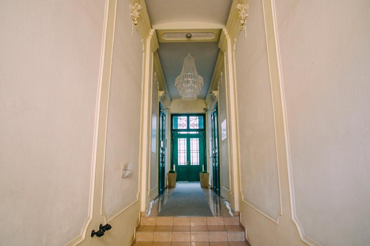 Entrez Apartment 3 - Historical Centre Kassa Kültér fotó